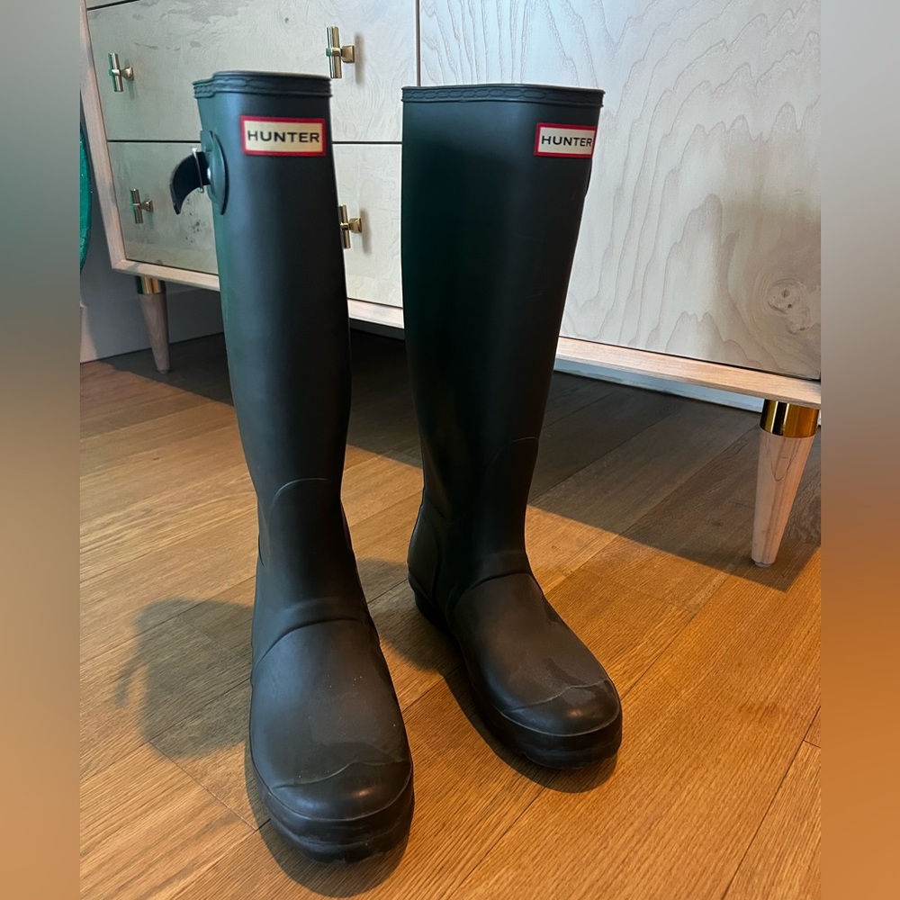 Tall Hunter Boots in Olive Green